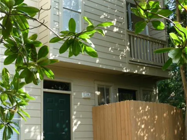 2100 Tanglewilde St APT 303, Houston, TX 77063