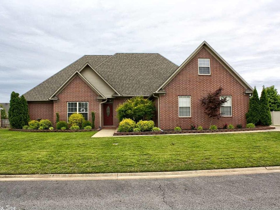 1st image of 430 Natalie Cir