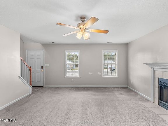 3rd image of 106 White Stone Ct