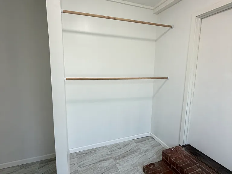 1801 Brokaw Ave #3A — Photo 6