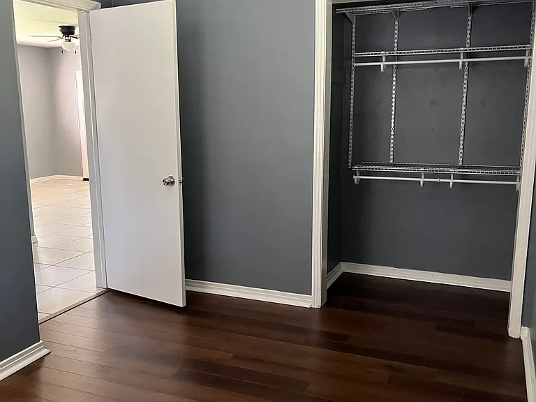 108 E Garland Ct — Photo 20