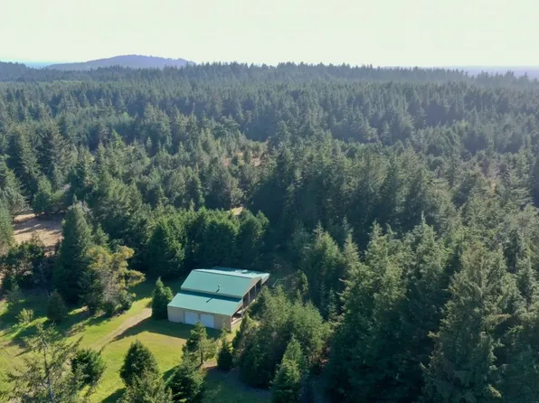 42836 Hensley Hill Rd, Port Orford, OR 97465