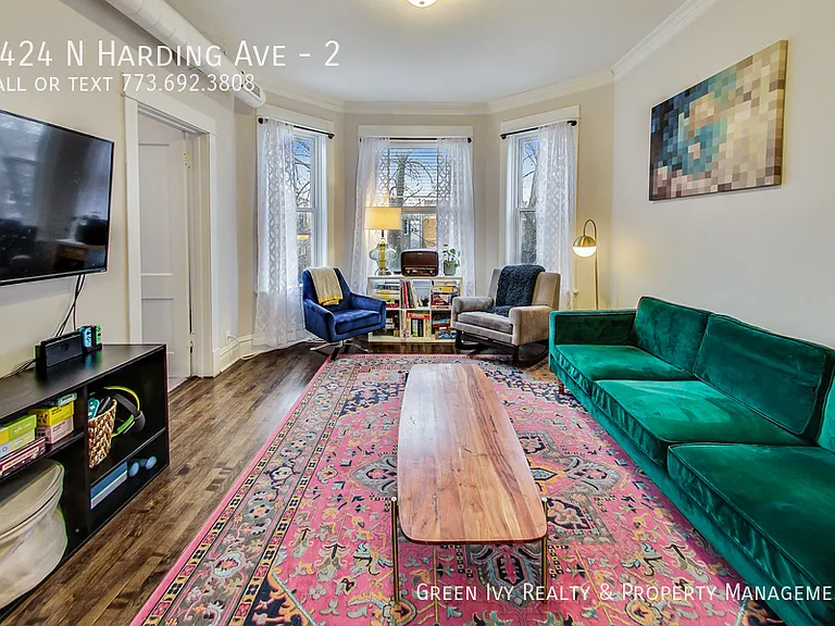 1424 N Harding Ave #2 — Photo 3
