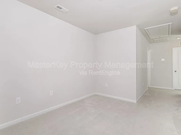 2061 Caen St — Photo 24