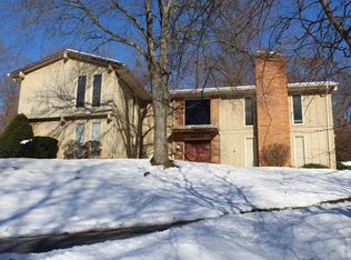 5870 Ropes Dr, Cincinnati, OH 45244