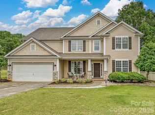 8007 Magna Ln, Indian Trail, NC 28079