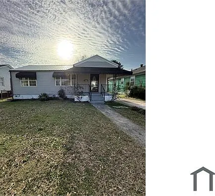 3517 Avenue F — Photo 1