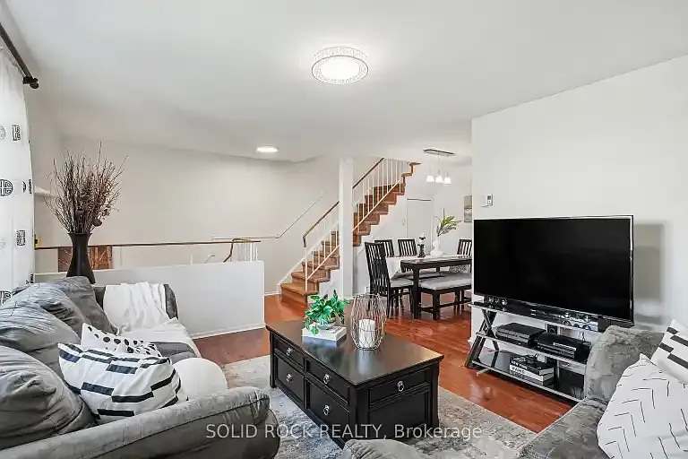 11D Woodvale Grn #1A — Photo 5