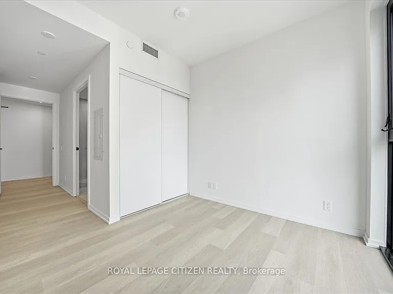 109 Erskine Ave #1602 — Photo 6