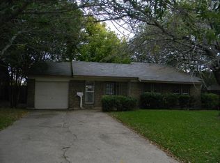 1423 Caplin Dr, Arlington, TX 76018
