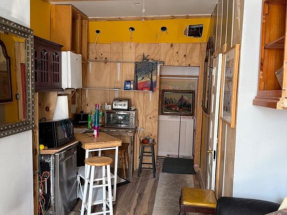 5th image of 2021 W Westmoreland St