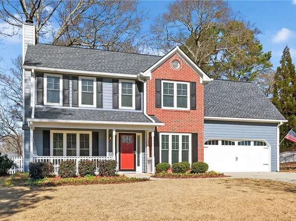 515 Weeping Willow Dr, Loganville, GA 30052