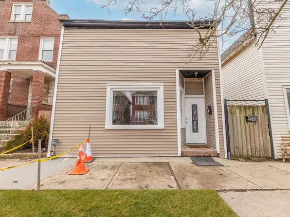2645 W 43rd St, Chicago, IL 60632