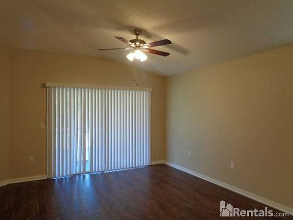 3rd image of 411 Scarlet Maple Ct