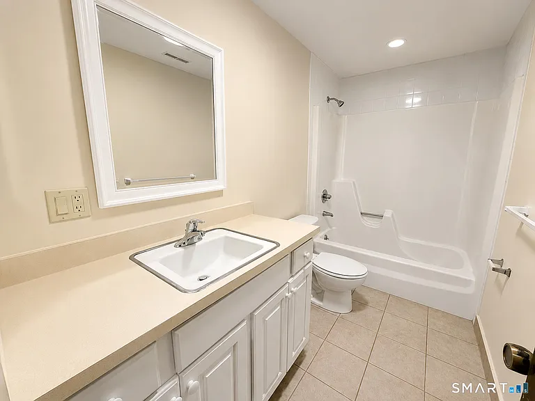 27 Harrison St #16 — Photo 15