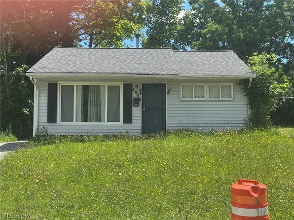 4669 E 174th St, Cleveland, OH 44128