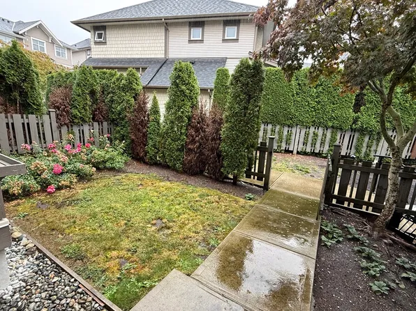 3400 Devonshire Ave #49, Coquitlam, BC V3E 0L1