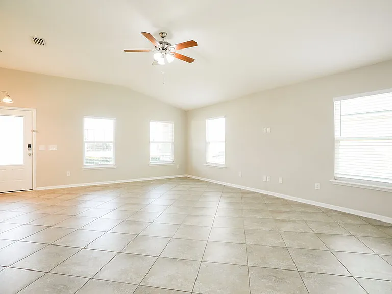252 Colorado Springs Way — Photo 5