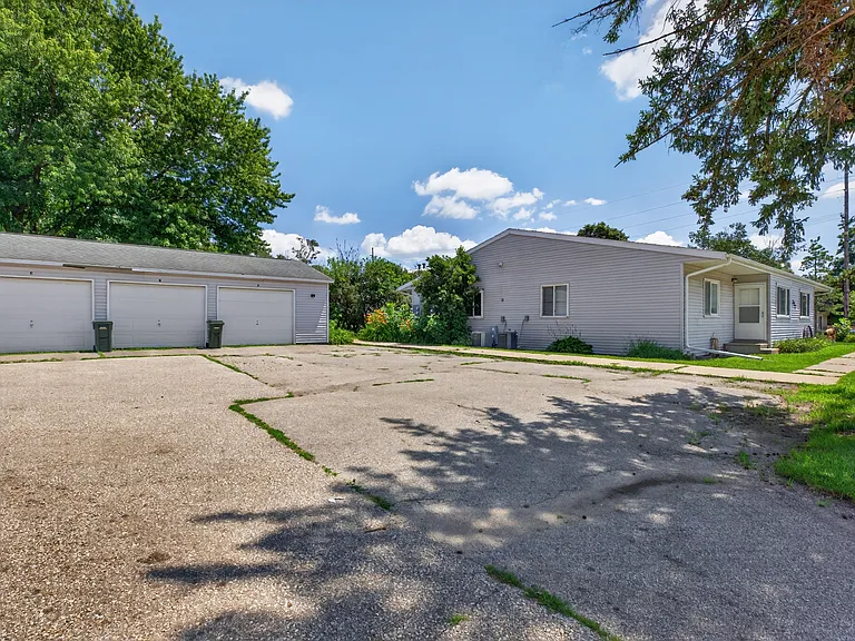 322 Cedar Crest Dr #A — Photo 20