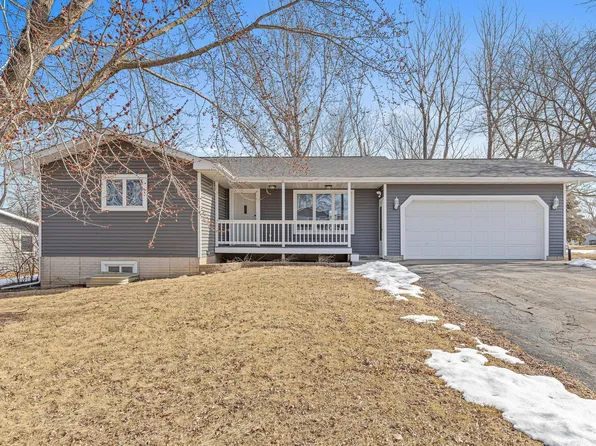 230 N Bourbon Cir, Ellsworth, WI 54011