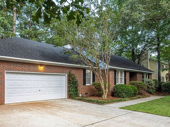 2nd image of 5705 Oak Bluff Lane