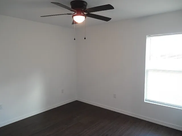 10313 Usher St — Photo 10