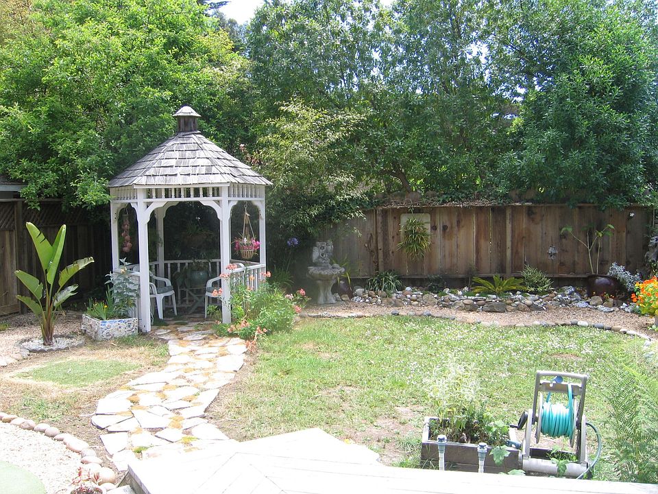 2nd image of 320 Palmer Ave