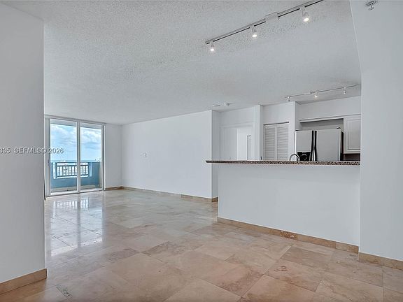 3rd image of 90 Alton Rd APT 1409