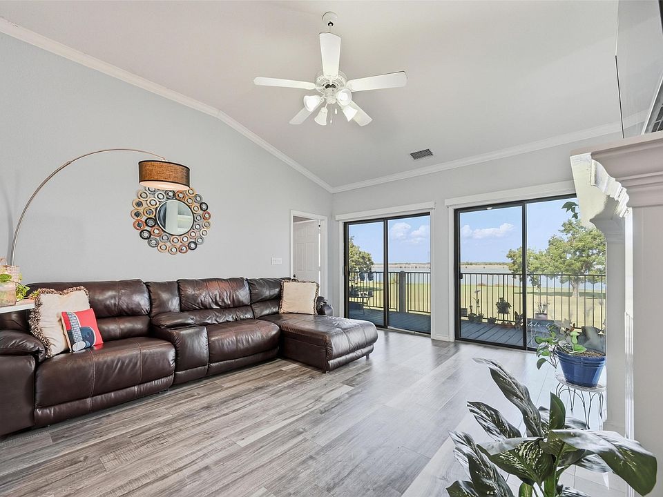 1st image of 1904 Signal Ridge Pl