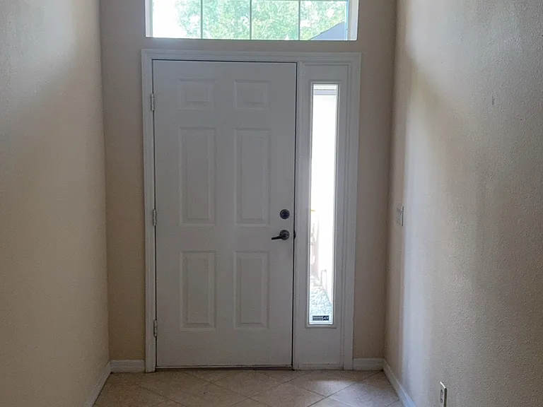 2362 Glasbern Cir — Photo 3