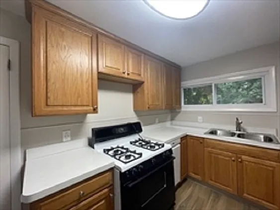 22 Oakland Rd #22 — Photo 5
