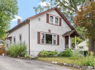 26 Rutherglen Ave, Providence, RI 02907