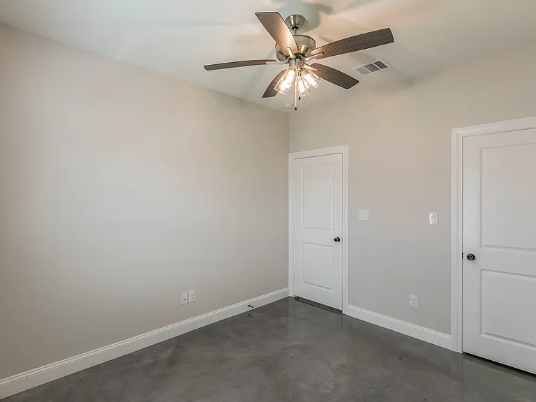 704 Wind Sail Ct — Photo 16