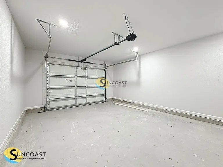 3902 Laurie St — Photo 32