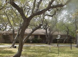 5 Bentwood Ln, Rockport, TX 78382