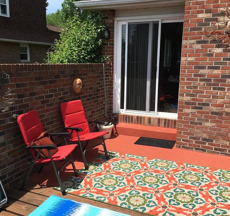 1st image of 2540 Essex Ct