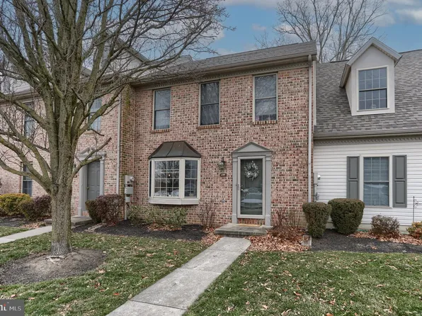 239 Timber View Dr, Harrisburg, PA 17110