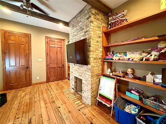 5th image of 67556 S River Rd