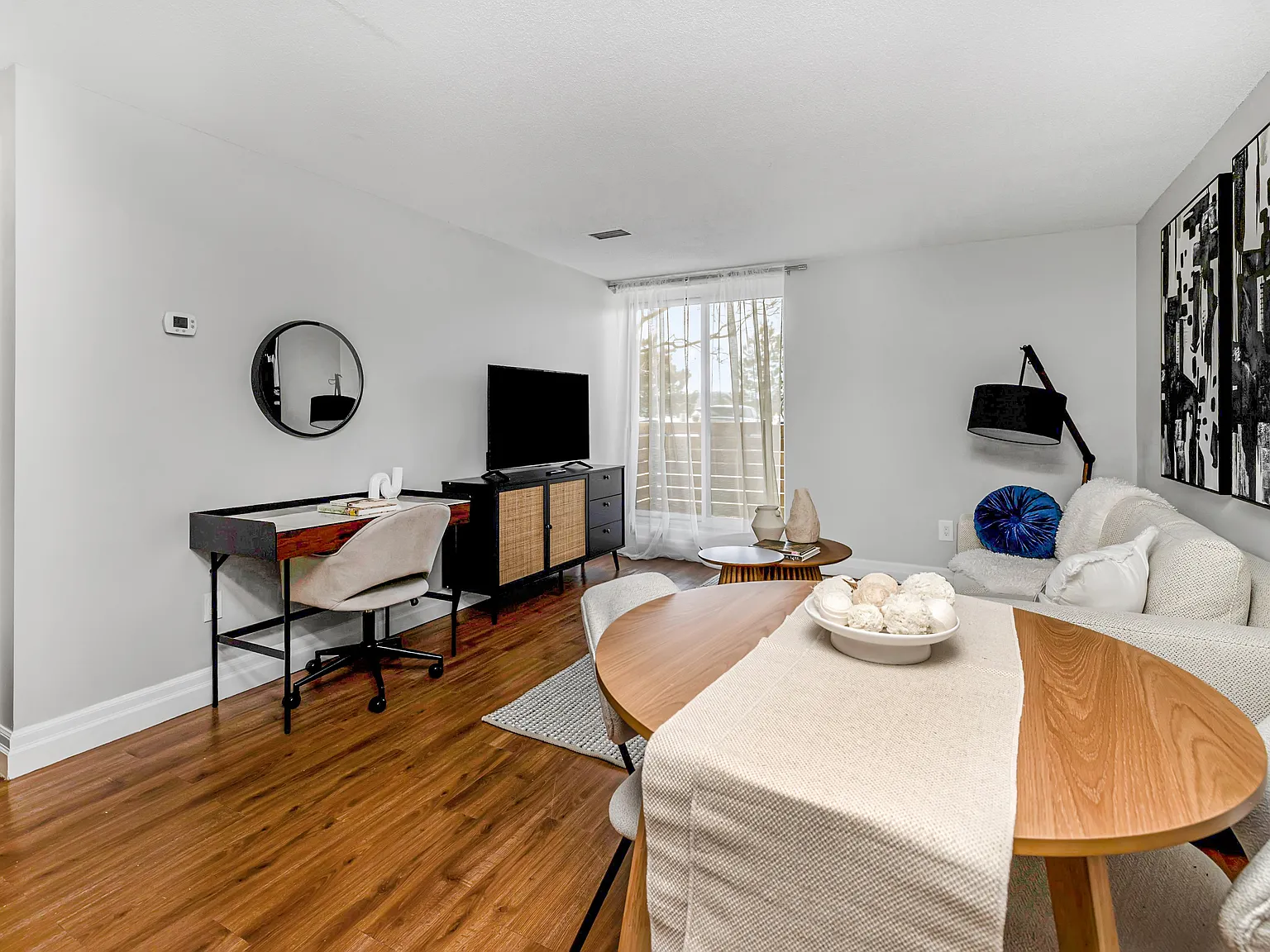 37, 49 Vanier Heights — Photo 4