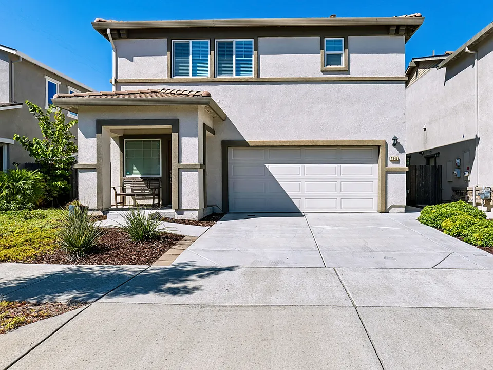 4347 Ibiza Island Way