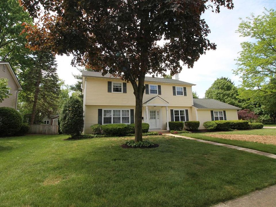 1st image of 277 Greenglade Ave