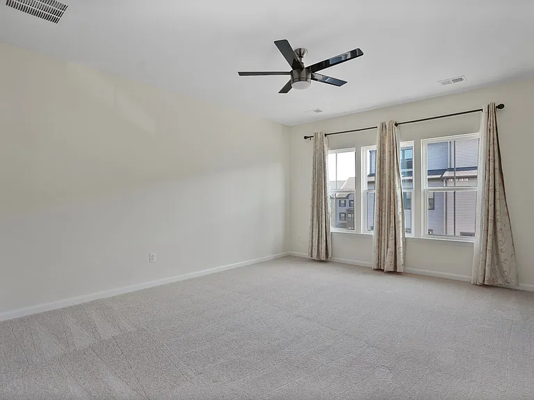43393 Charitable St — Photo 16