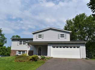 657 Mozart Rd, Wheeling, WV 26003