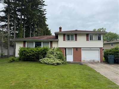 930 Sun Valley Dr, North Tonawanda, NY, 14120