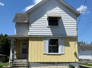 86 17th St NW, Barberton, OH 44203