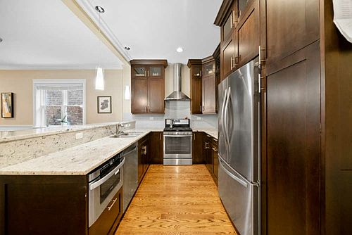 1st image of 2309 W Foster Ave #1