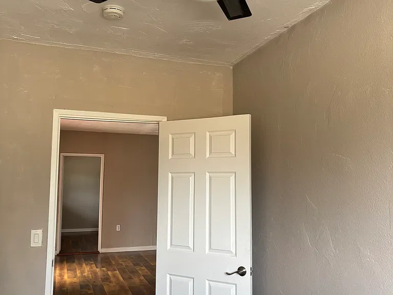 8447 Palmetto Ave #B — Photo 11