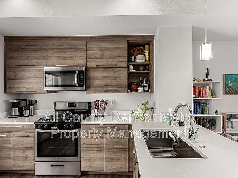 5523 W 10th Ave — Photo 8