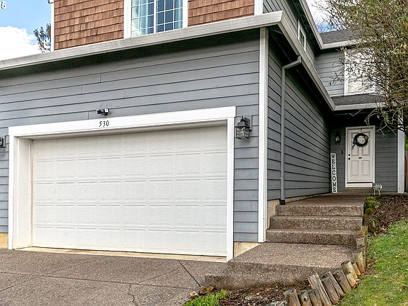 2nd image of 530 NE Caden Ct
