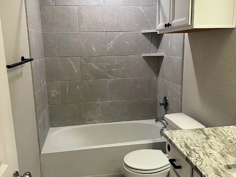 2030 Kathryn Dr — Photo 10